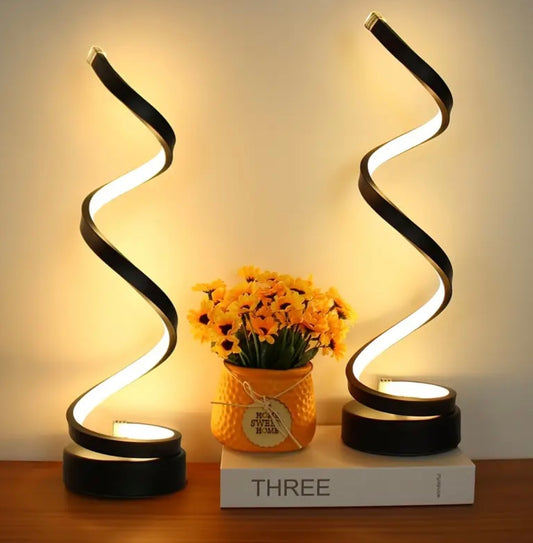 VINTAGE-INSPIRED DESK LAMP (set of 2)